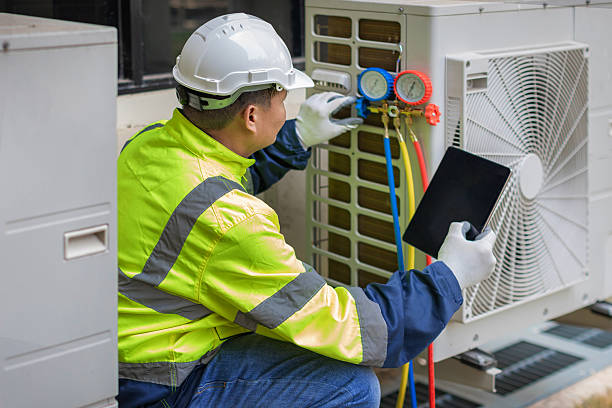 Professional Hvac Repair technician working in Spring Arbor, MI